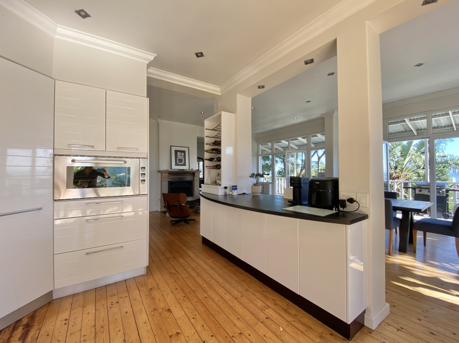 To Let 1 Bedroom Property for Rent in Green Point Western Cape